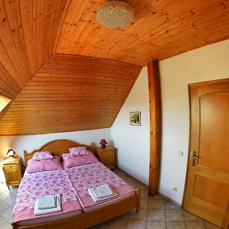 Balaton White House