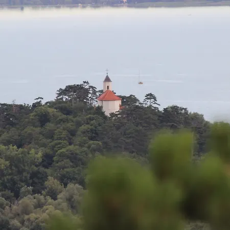 Balaton White House *