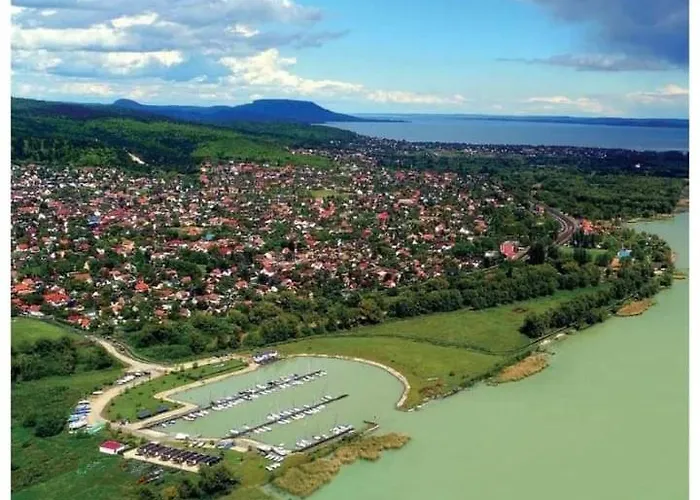 Pensiune Balaton White House Vonyarcvashegy